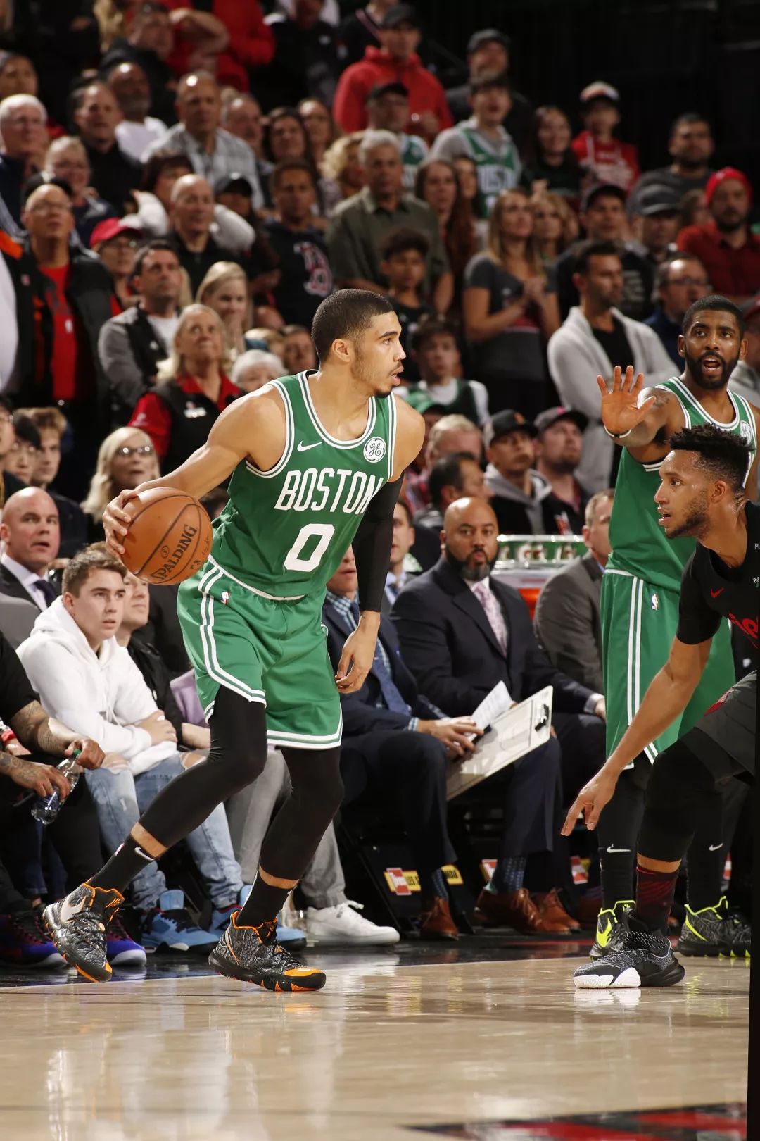 天博资讯中心-包含风云突变布莱顿转会期迎来里程碑转会期勒沃库森伤情更新，今晨萨克拉门托国王调整名单以备欧联直接炸裂的词条